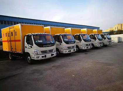 九湖镇爆破器材运输车