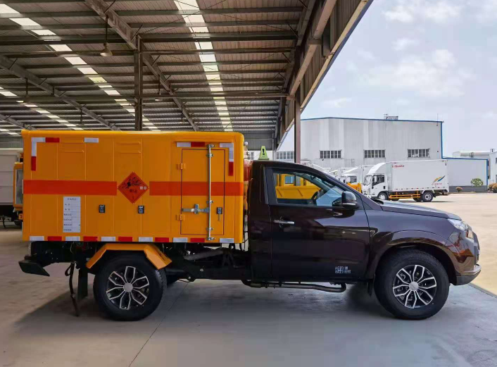 九湖镇凯龙矿山设备爆破器材运输车安全性如何？